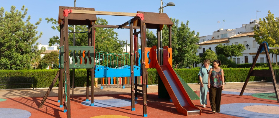 EL AYUNTAMIENTO DE OSUNA IMPULSA LA MEJORA DE PARQUES, JARDINES Y ÁREAS DE JUEGO INFANTILES