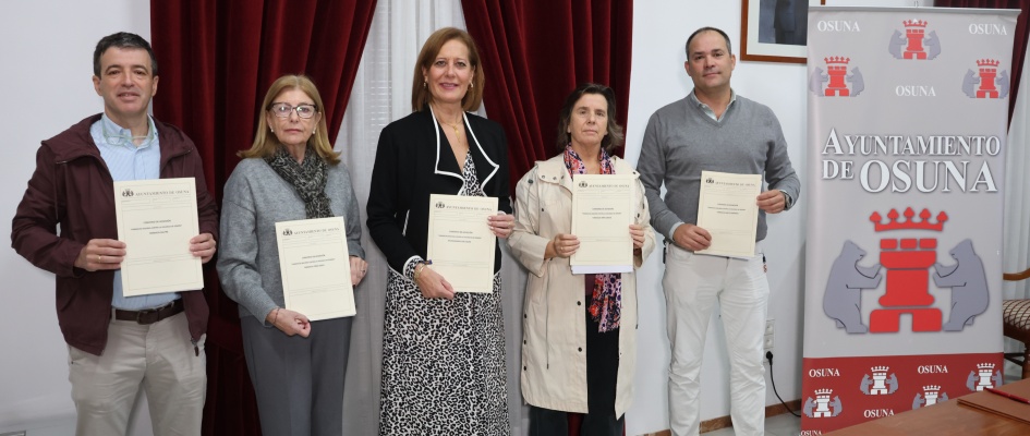 LA ALCALDESA FIRMA CON DISTINTAS FARMACIAS DE OSUNA UN CONVENIO PARA REFORZAR LA RESPUESTA CONTRA LA VIOLENCIA DE GÉNERO