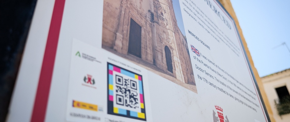 NP EL AYUNTAMIENTO INSTALA CÓDIGOS TURÍSTICOS NAVILENS (3)